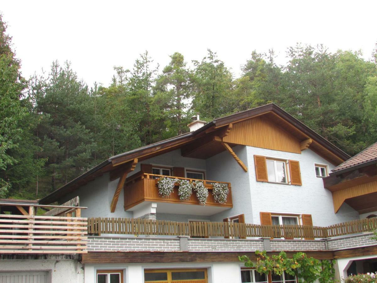 Ferienhaus Tschenett 伊姆斯特 外观 照片